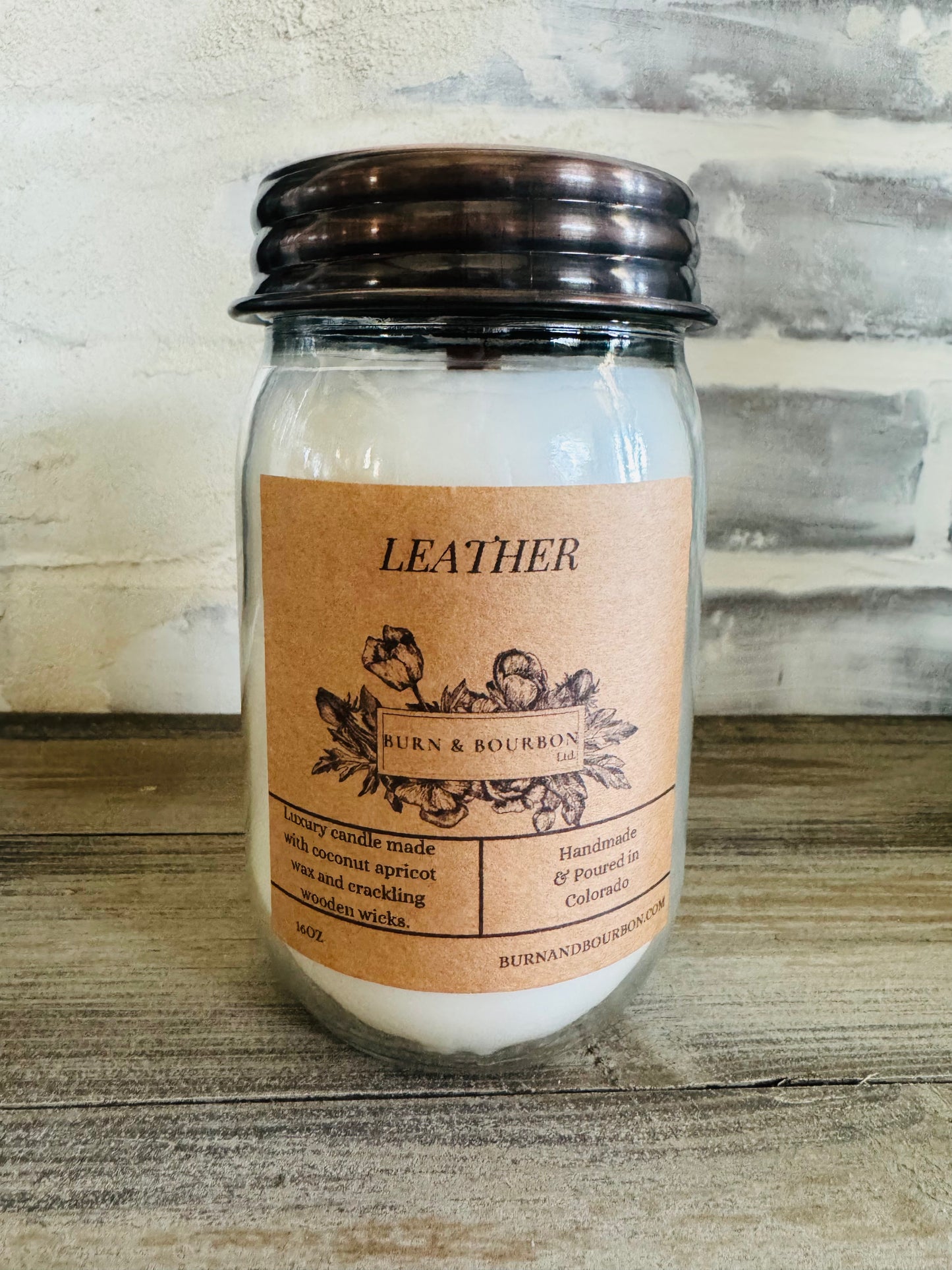 Leather | 16 oz Candle
